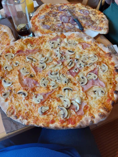 Pizzeria Pinocchio photo 6